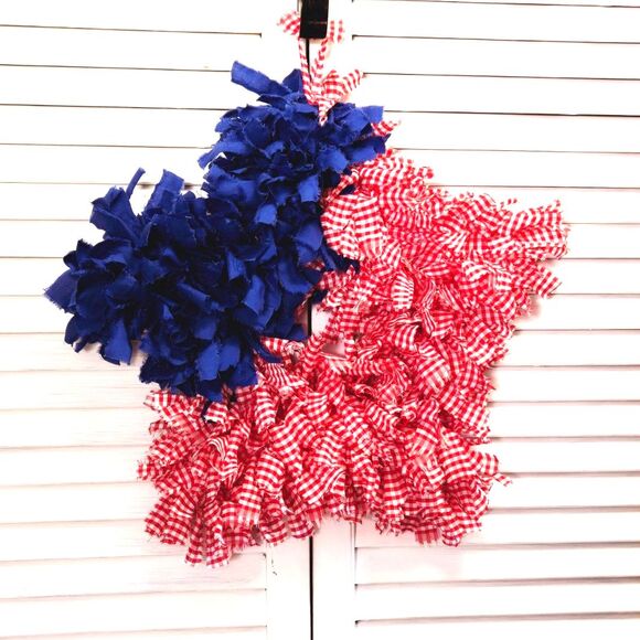 HAND CRAFTED Red White & Blue Americana Patriotic 4th of July Star Rag Wreath - Picture 7 of 7